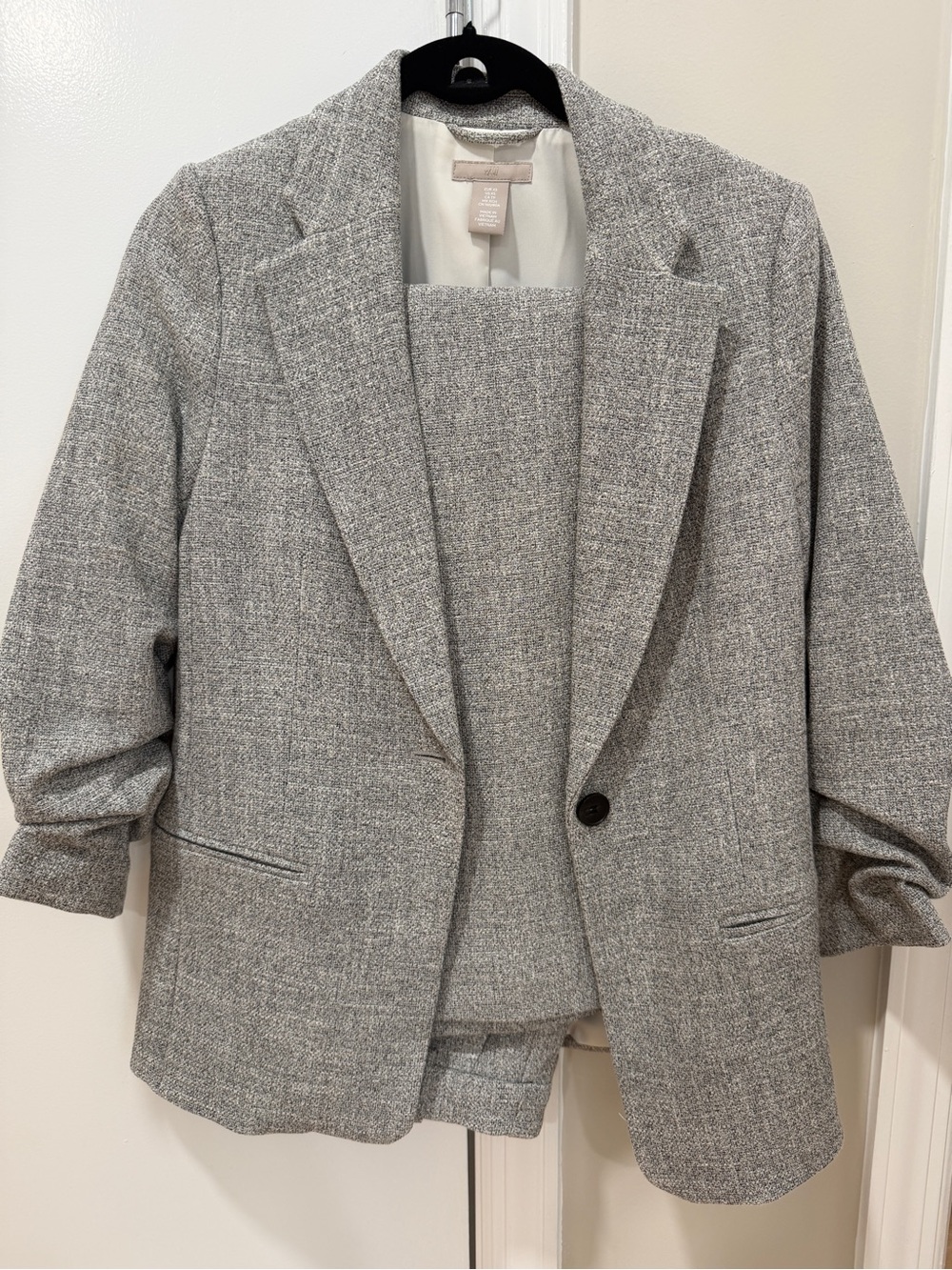 Gray Tweed Single-Button blazer and pants set for women